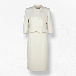 50s Vintage Bonwitt Teller Cream Wool Jackie O Cropped Blazer Skirt Suit Size 4